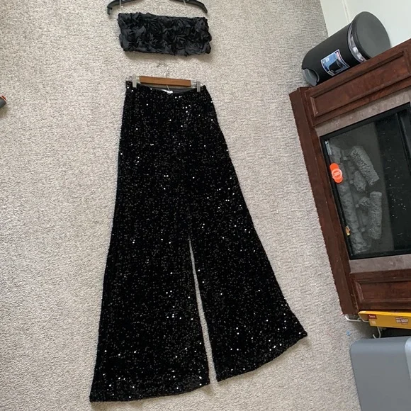 NWT Faeriesty Black Sequin Rose Tube Top Jumpsuit - Picture 5 of 13